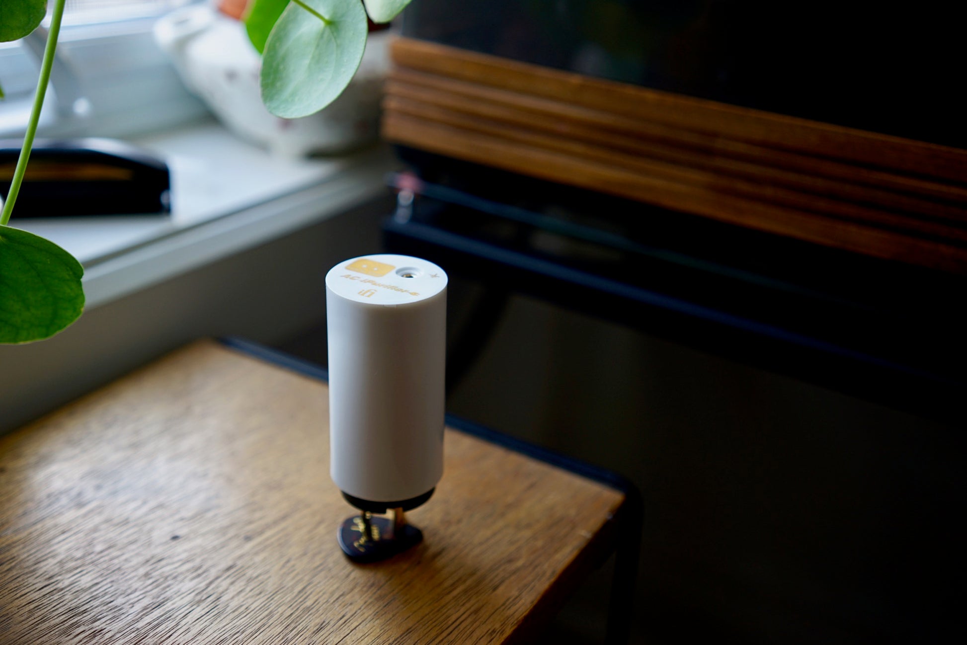 iFi AC iPurifier - Gordon's Audiovisual