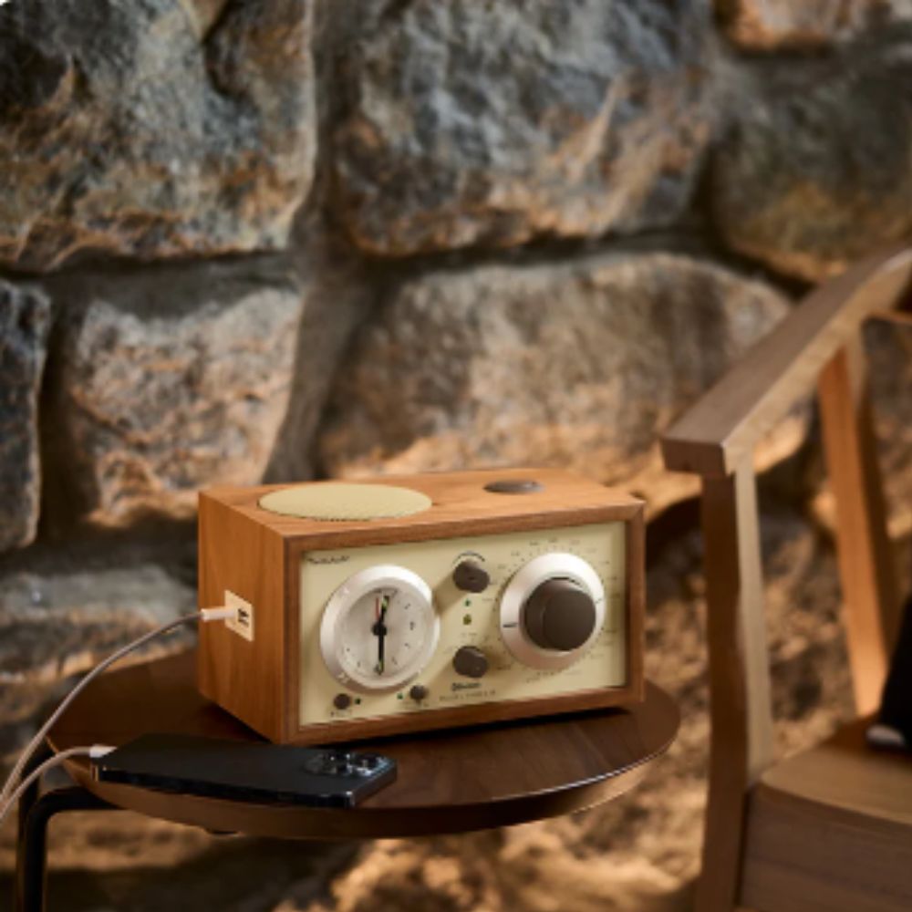 Model Three BT - Gordon's Audiovisual